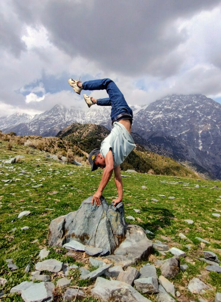 🌄 Thatharna Trek Dharamshala – Hidden Offbeat Trek in Himachal Pradesh